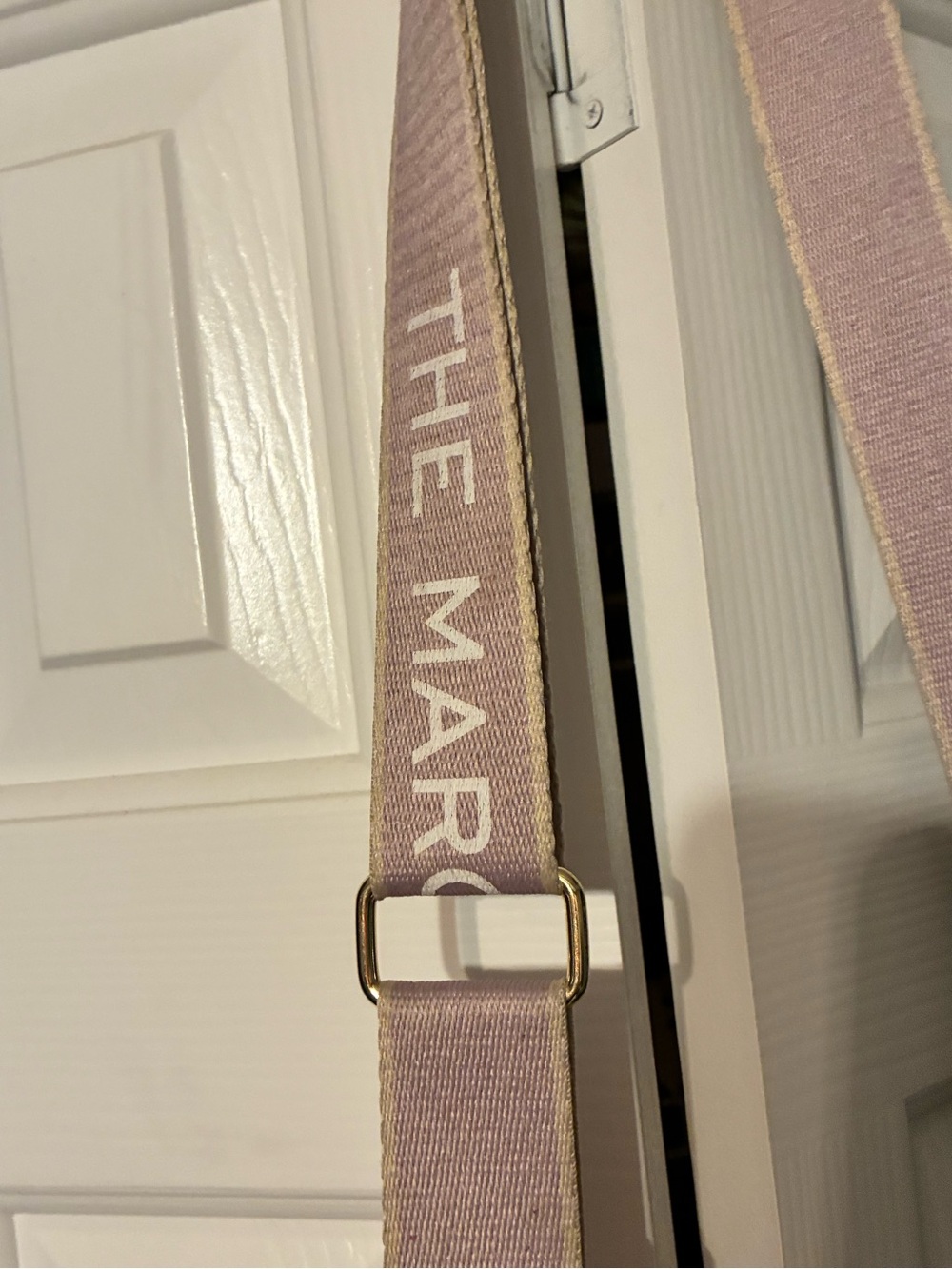 Marc Jacobs Lilac Crossbody Camera Bag with Gold Hardware - Picture 3 of 12